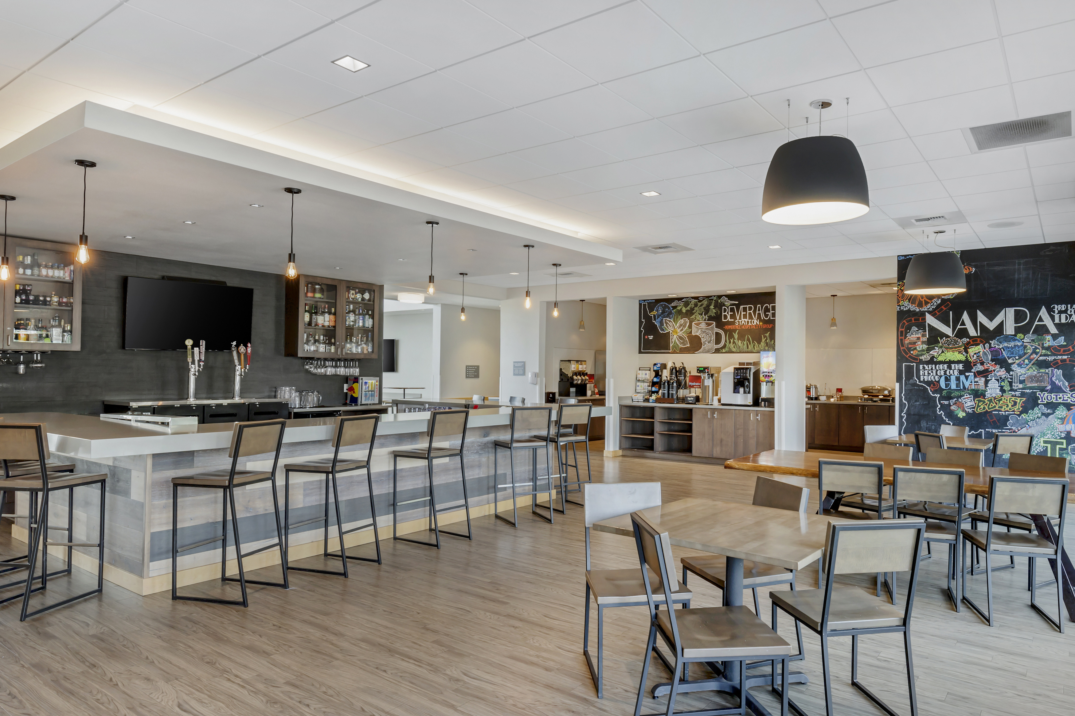 Junction Kitchen Restaurant & Bar in Nampa, ID | Best Western Plus Nampa